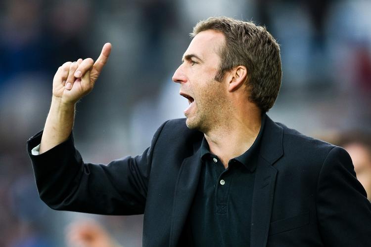 Allan Kuhn løb lørdag ind i sit fjerde nederlag som træner for FC Midtjylland. Han vil nu rense ud i sin trup. 