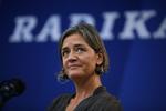 »Det er et paradoks, at borgerlig ansvarlighed anno 2009 er strudsepolitik, hvor problemerne ignoreres«, siger de radikales leder, Margrethe Vestager. 