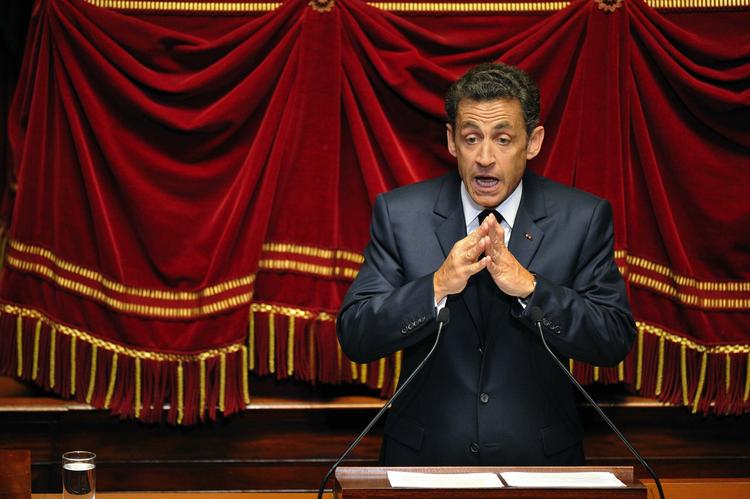 Nicolas Sarkozy flyver til et møde mellem verdens største økonomier i Pittsburg i USA 24. og 25. september. (Arkivfoto) 