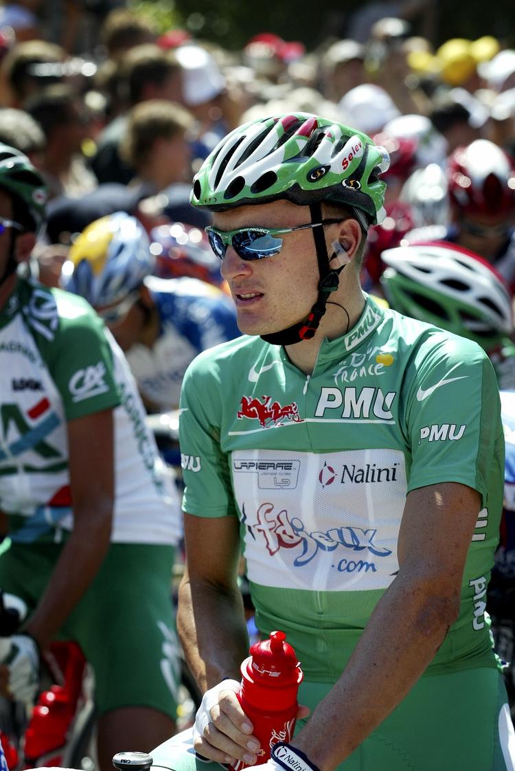 Baden Cooke i pointtrøjen under Tour de France 2003. Arkivfoto. 