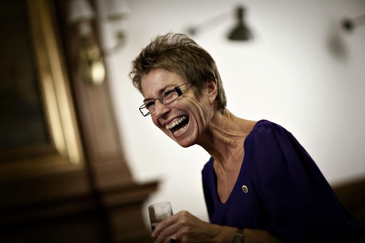 Det blev Grethe Christensen , der løb af med titlen som formand for Dansk Sygeplejeråd. Men afgørelsen var meget tæt. 