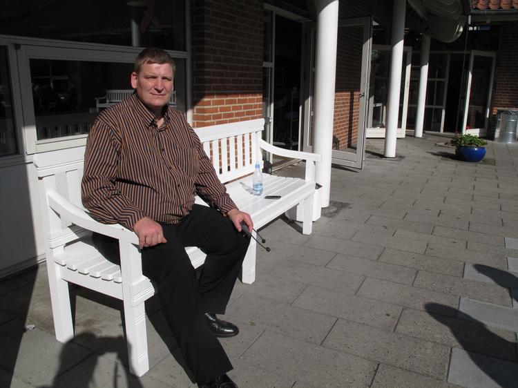 Tony Winter har selv en dyster fortid med stoffer, fængselsophold og utallige kriminelle handlinger. 