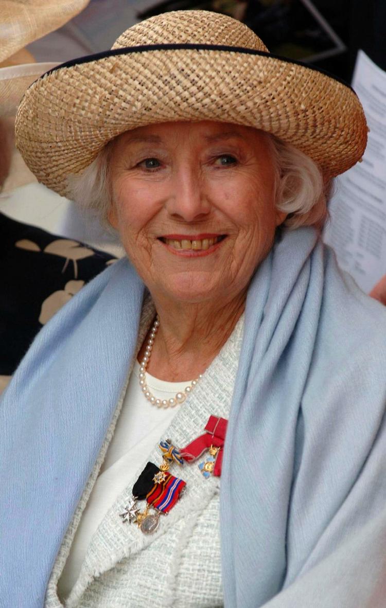 Vera Lynn er den ældste nulevende solist, der har formået at toppe den britiske albumhitliste. Arkivfoto. 