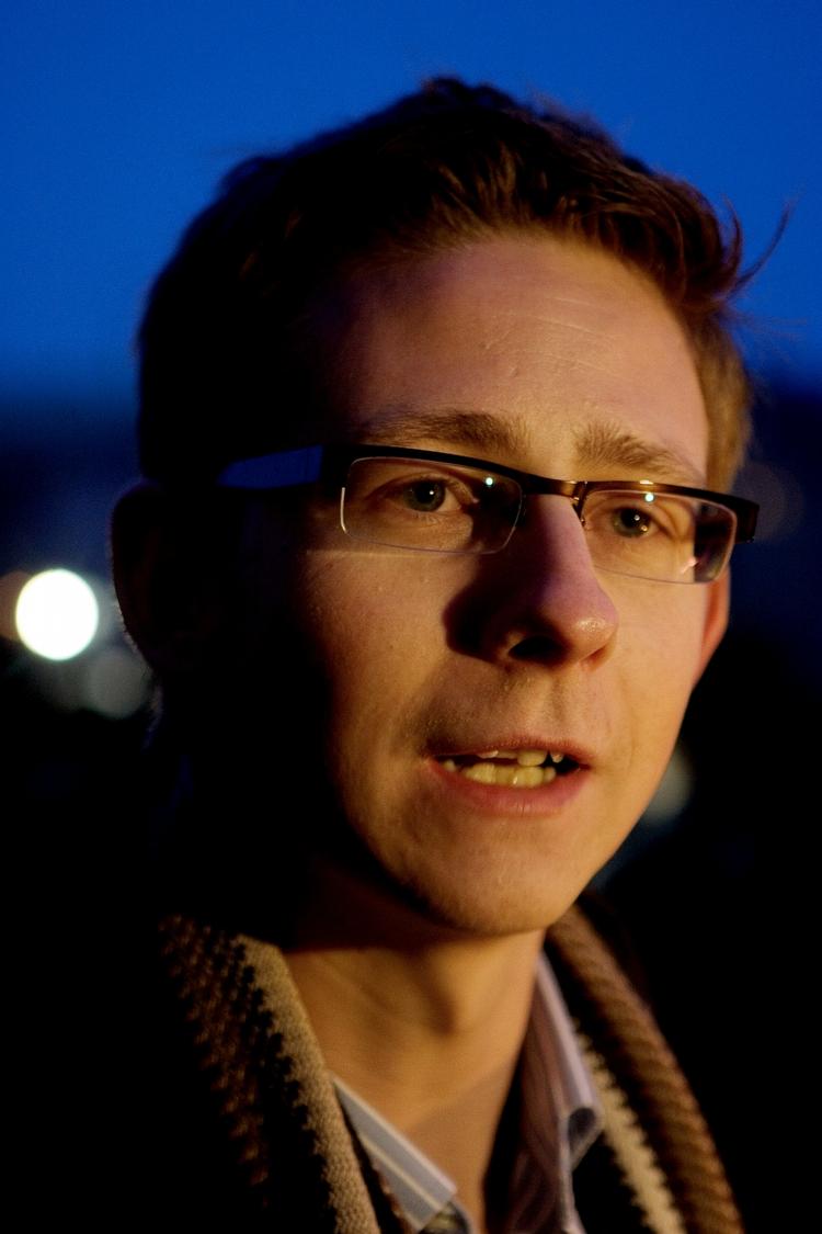 Karsten Lauritzen mener, at medierne har overfolket hans udmelding om, at han vil have Kirkeasyl lukket. 