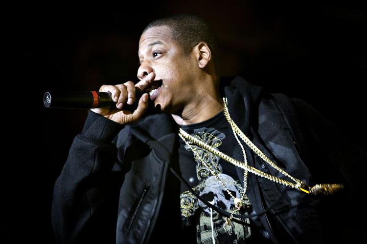 Jay-Z optræder her på Orange Scene ved sidste års Roskilde Festival. 