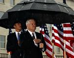 Robert Gates var også forsvarsminister under George W. Bush. Han er fortsat på posten under Obama. 