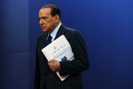 Fortidens synder ser ud til at indhente Italiens premierminister Silvio Berlusconi. 