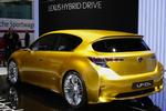 På skrump. Luksusmærket Lexus overvejer at gå ned i størrelse med denne hybridmodel, LF-Ch. 