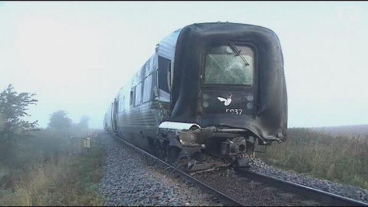 Ulykkestoget, der i morges kolliderede med en lastbil i Soderup ved Tølløse på Sjælland. 