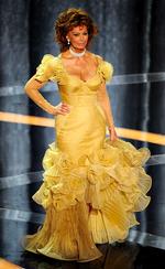 Sophia Loren, som hun tog sig ud til Oscar-uddelingen tidligere på året. Arkivfoto. 