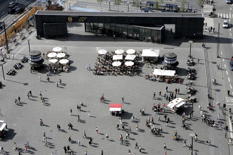 Københavns indbyggere bor mere og mere sammen med andre, der har samme sociale og kulturelle forhold som dem selv. Arkivfoto fra Rådhuspladsen. 
