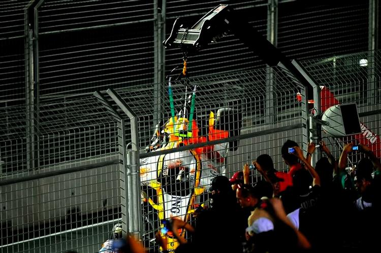 For næsten et år siden kørte Nelson Piquet Jr. bevidst sin racer af banen i Singapore, men han handlede efter ordre fra teamchefen. 