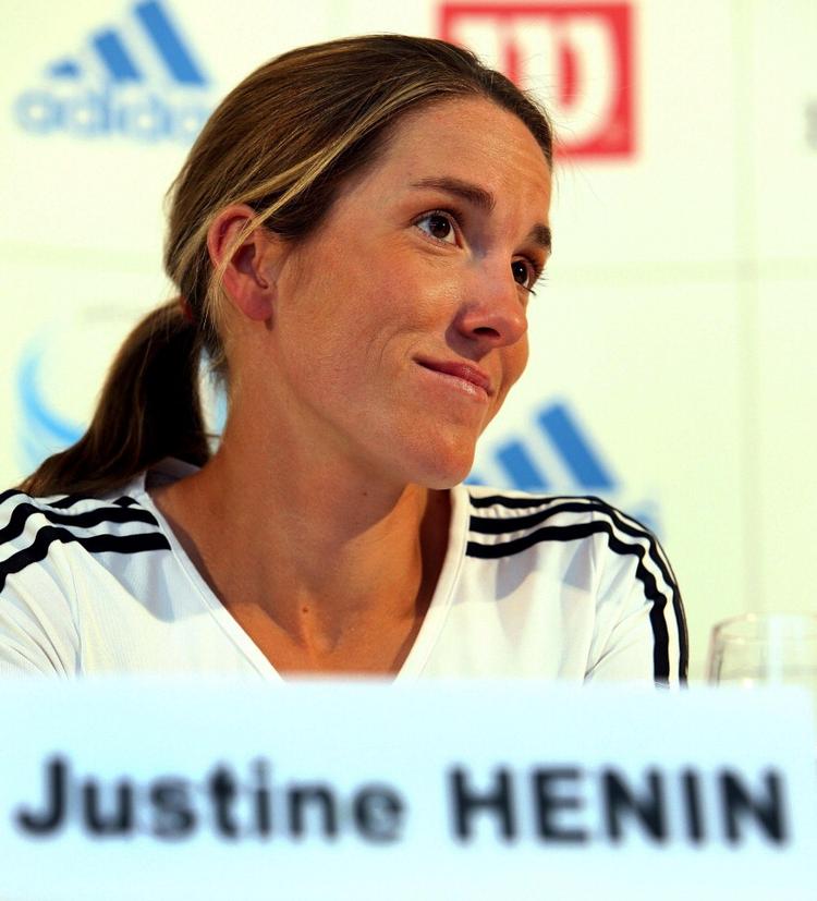 Justine Henin meddelte 14. maj i fjor på et pressemøde, at hun indstillede karrieren. Nu er den tidligere belgiske verdensetter på vej tilbage. Arkivfoto. 