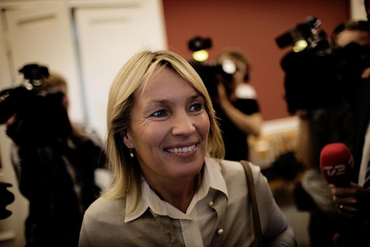 Regeringen præsenterer sin tredje hjælpepakke. Økonomi- og erhvervsminister Lene Espersen håber, at den kan hjælpe danske virksomhed med eksporten. Arkivfoto. 
