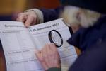 Kontrol. Løfterne sidder gerne løst op til kommunalvalget. Men holder politikerne, hvad de lover? 