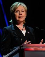 Sanktionerne mod styret i Myanmar har ikke givet de ønskede resultater, siger USA's udenrigsminister Hillary Clinton. 