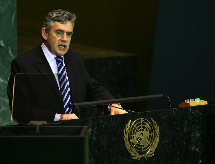 Det er hårde tider for den britiske premierminister Gordon Brown, som nu slås med rygter om, at han er syg og på vej til at træde tilbage. 