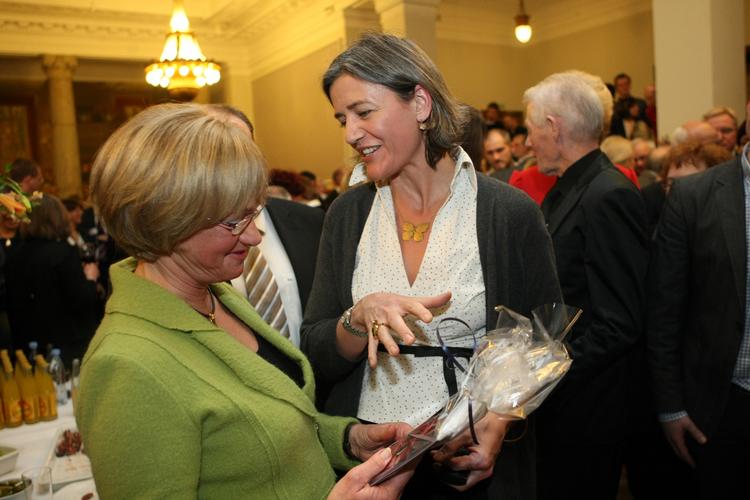 Pia Kjærsgaard og Margrethe Vestager udfordrer hinanden i udlændingedebatten. Arkivfoto. 