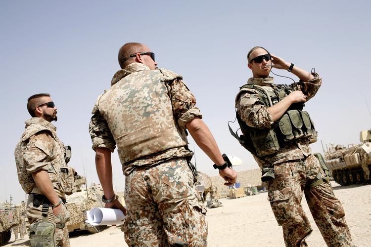 Danske soldater - som dem på billedet - har i flere år nu været på mission i Afghanistan. Nu bekræfter Forsvarets Efterretningstjeneste, at der også er spioner i det krigsplagede land. Arkivfoto. 