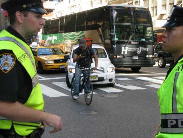 I New York er der flere betjente end cyklister. 