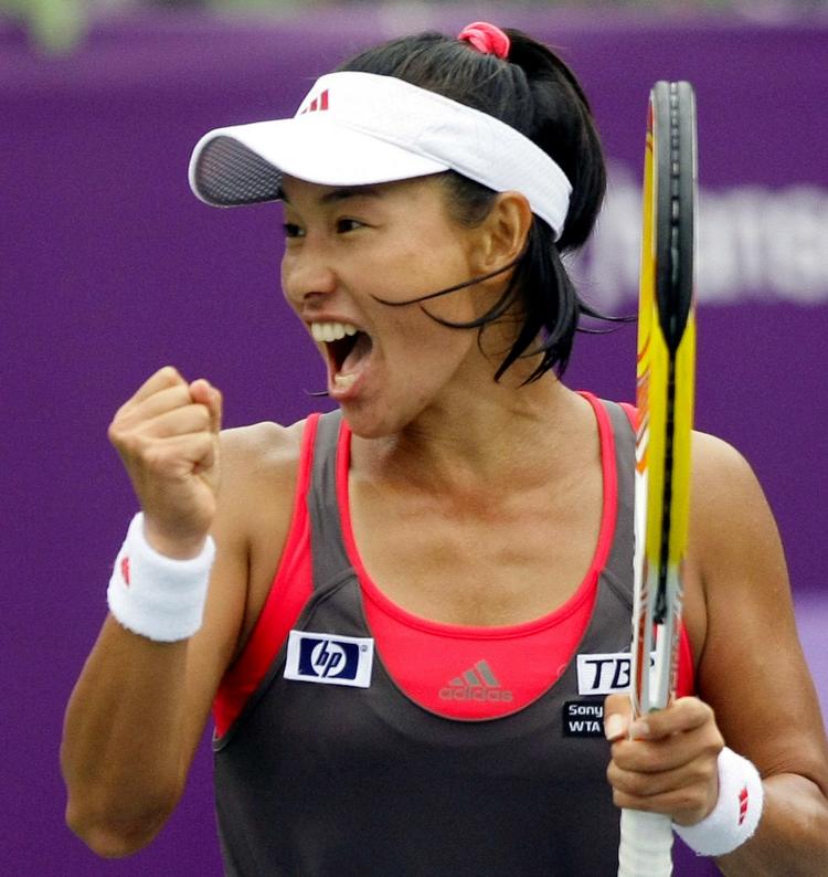 Kimiko Date-Krumm er 38 år og har i den forgangne uge banket sine yngre kolleger. Søndag tog hun den titlen i Korea Open. 