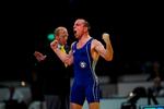 Mark O. Madsen brøler sin glæde ud efter den flotte sejr i VM-semifinalen mod iraneren Farshad Alizadeh. Foto: Klaus Sletting 