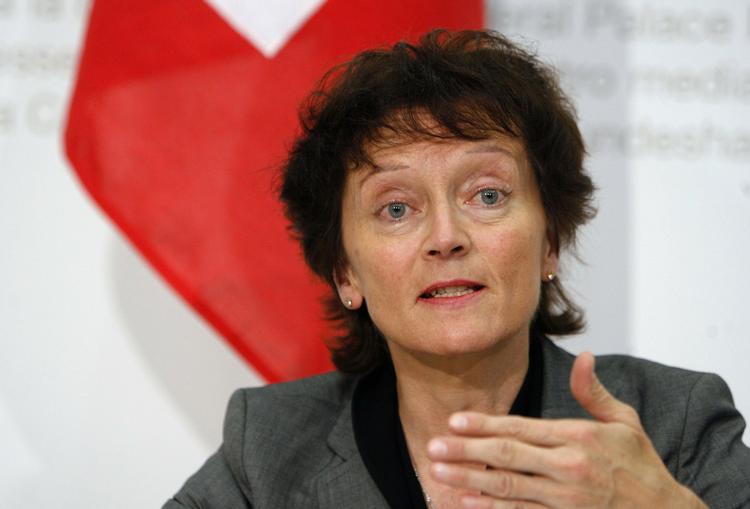 Schweiz' justitsminister siger, at der ikke var nogen anden mulighed, end at anholde filminstruktøren Roman Polanski. 