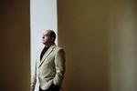 Søren Espersen fra Dansk Folkeparti mener, DR's dramaserier har mistet det overraskende og er blevet stereotype. 