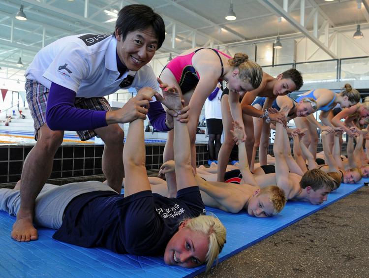 Jeanette var sammen med blandt andre den japanske guldvinder fra legene i 1988, Daichi Suzuki, med til at promovere Tokyo ved et svømmearrangement på Bellahøj Stadion. 