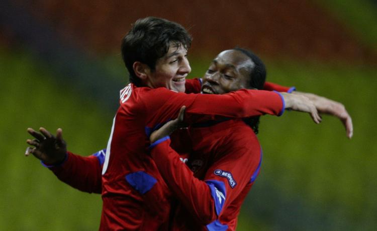 Alan Dzagoev (til venstre) har scoret i to Champions League-kampe i træk. 
