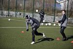 Zdenek Pospech har godt fat i Libor Sionko under en træningsøvelse hos FCK. Tjekkerne har tidligere spillet for aftenens modstander. Arkivfoto. 