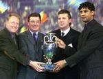 Ved EM-slutrunden i 2000 spillede Danmark de tre sidste landskampe med Bo Johansson (tv.) som træner mod Frankrig (Roger Lemerre), Tjekkiet (Jozef Chovanec) og Holland (Frank Rijkaard). Arkivfoto. 