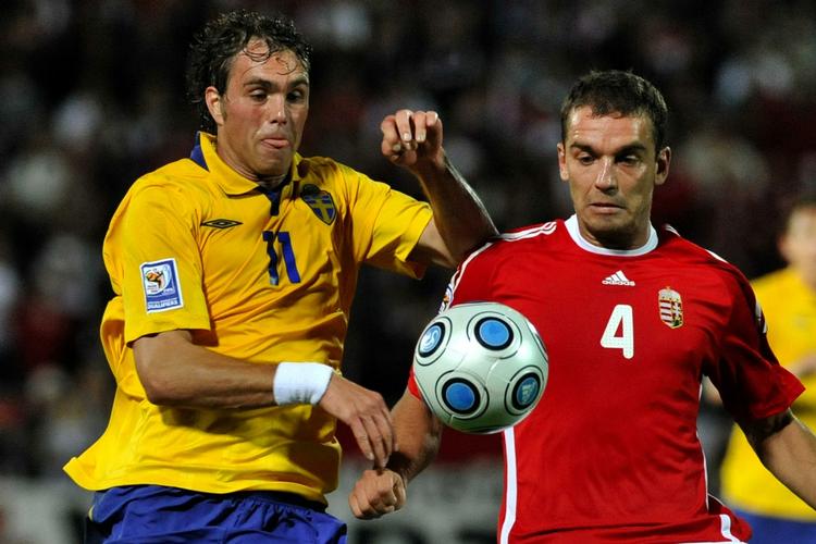 Mod både Ungarn og Malta i sidste måned udgjorde Johan Elmander (tv) den svenske angrebsduo sammen med Zlatan Ibrahimovic. Arkivfoto. 