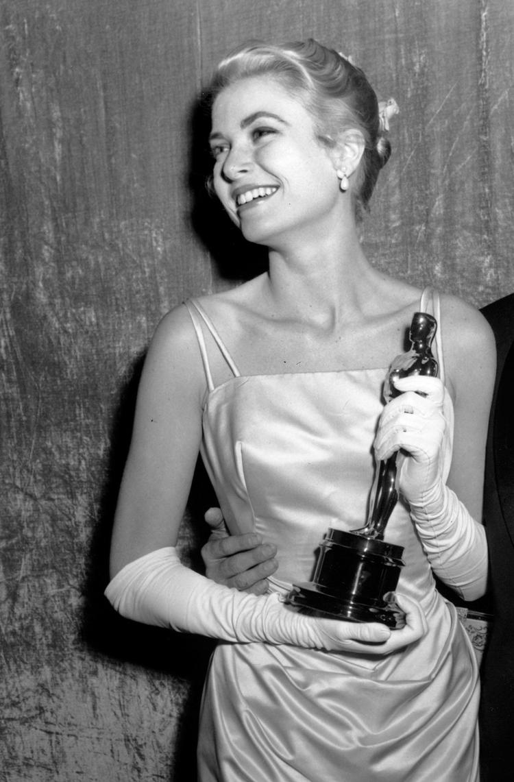 Kendt. filmekspert Donald Spoto endelig fået skrevet sin biografi om Grace Kelly, som han signerer i Filmhusets bog- og filmhandel 3. oktober. 