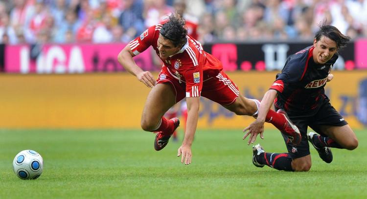 Bayern München og Mario Gomez (tv.) leverer i øjeblikket svingende resultater i den tyske Bundesliga. 
