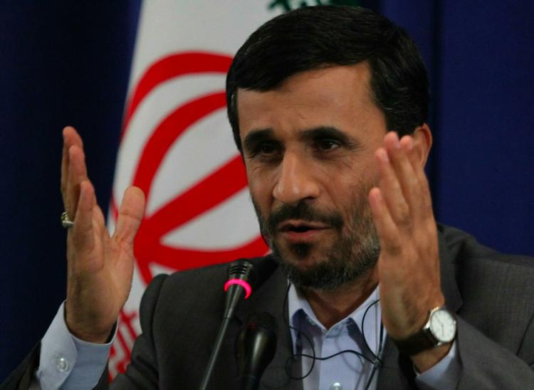 Irans præsident Ahmadinejad har før udtalt sig i skarpe vendinger om jøder. The Telegraph skriver, at han dækker over noget. 