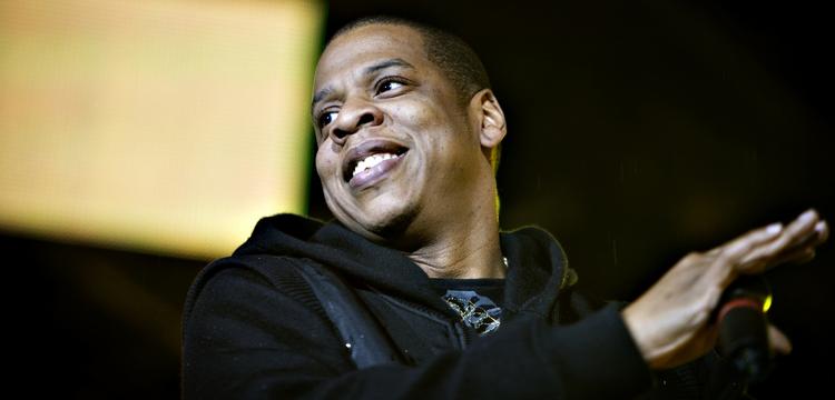 Jay-Z var meget aktiv under Barack Obamas præsidentkampagne, blandt andet med parolen »det er tid til forandring, det er tid til Barack Obama« og har mødt præsidenten mange gange og siges at have præsidentens nummer på speed-dial på sin mobil. Arkivfoto. 