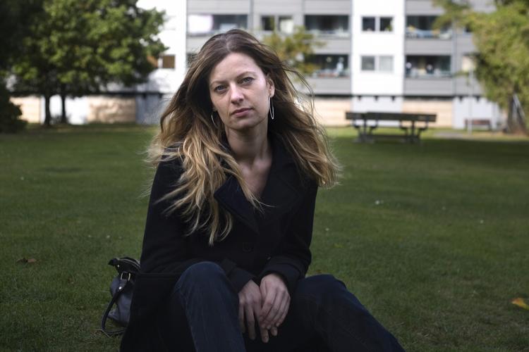 Karina Pedersen sparker til velfærdssamfundet og gør op med romantiseringen af underklassen. 
