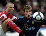 Med ni mål i de første 11 kampe er Rasmussen (til højre) topscorer i Superligaen. Arkivfoto. 
