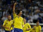 Danmark har ikke 11 spillere på det niveau der kræves for at få det optimale ud af et 4-3-3-system, siger Ibrahimovic. Arkivfoto. 