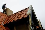Håndværkeren skal levere ordentligt arbejde til tiden, kunderne skal til gengæld betale regningerne og evt. sørge for sikre arbejdsforhold. Det er dele af en ny standardaftale, som skal gøre det lettere at få udført håndværkerarbejde. 