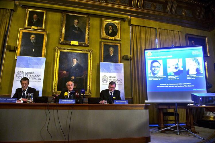 Nobel-komiteen uddelte i dag kemi-prisen til tre forskere for deres forskning i ribosomer. 