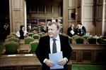 Nu har Lars Løkke besluttet sig for at tørre ansvaret for sin egen uddannelsesfiasko af på de unges forældre. 