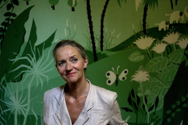 »Det er dybt bekymrende, at regeringen kan finde på at skære i Børnerådets arbejde,« siger formanden for Børnerådet, Charlotte Guldberg. 