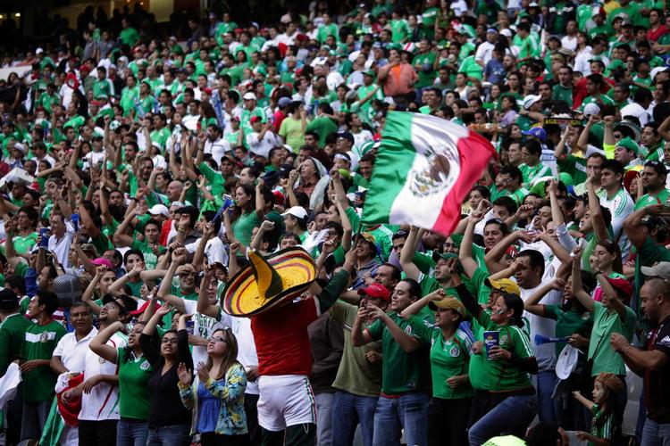 Jublen var stor, da først bierne og El Salvador var blev nedkæmpet i Mexico. 