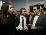 Olav Hergel har vundet Europas-Kommissionens danske journalistpris. Billedet stammer fra 2006, da Hergel og Politiken-fotograf Miriam Dalsgaard vandt Cavlingprisen. 