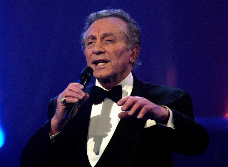 Al Martino ses her til en tv-optræden fra 2003. 