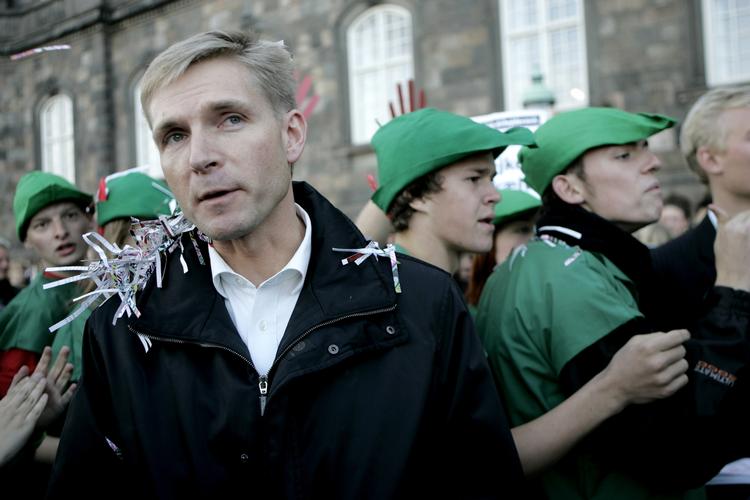 Krisitan Thulesen Dahl (DF) er positivt overrasket over, at mange vælgere tilsyneladende vil sætte deres kryds ved Dansk Folkeparti til kommunalvalget - præcis som de gjorde ved sidste folketingsvalg. Arkivfoto. 