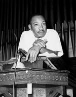 Inden Martin Luther King, Jr. blev dræbt i 1968, beskrev han selv sit idealsamfund som et land, hvor hans egne »fire små børn ikke vil blive målt på deres hudfarve, men på deres karakters beskaffenhed«.  Foto: Horace Cort/AP 