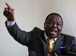 Morgan Tsvangirai buldrede mod Robert Mugabe i dag. 